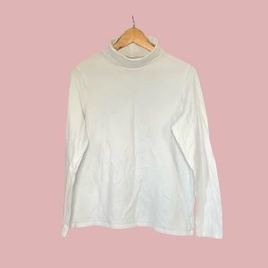 White Soft Turtleneck ⭐️
